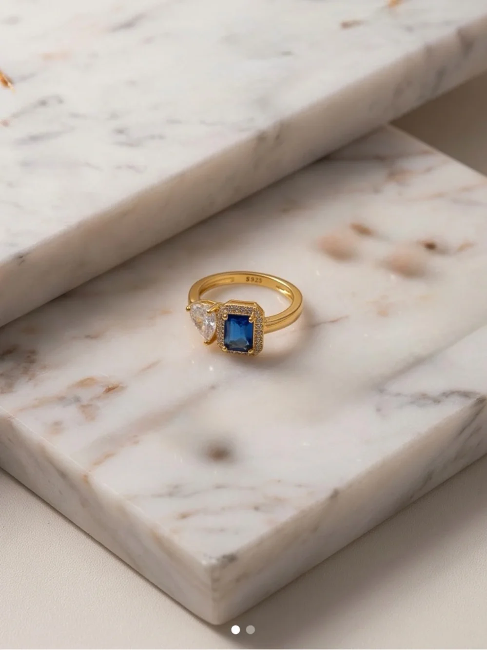 N/A elegant gold